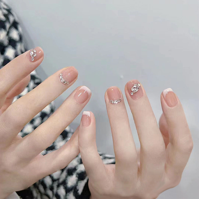 Nail art Wear Armor Diamond dans les débris