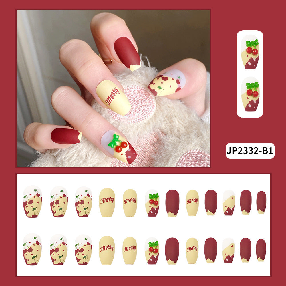 Nail Art avec patch de fleurs étoilées mi-longues