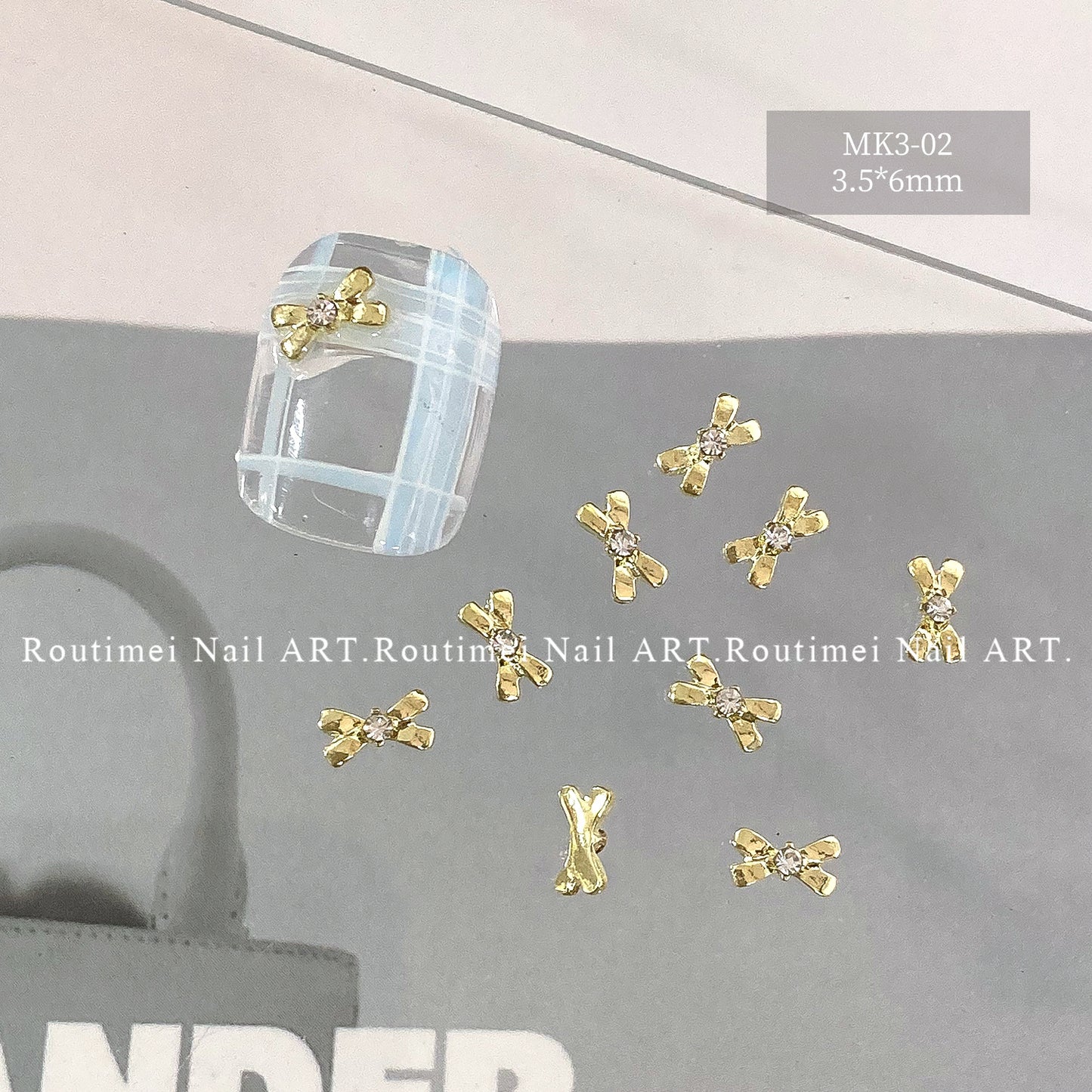 Ornement Nœud avec cristal brillant Bronzage Soins des ongles de haute qualité Nail Art