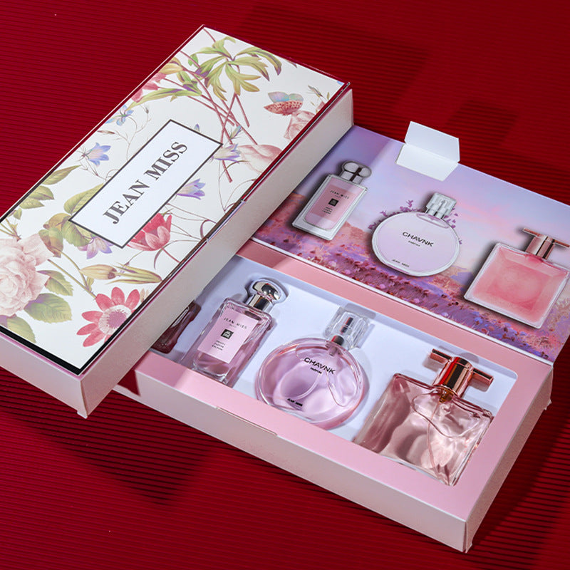 Parfums pour femmes et hommes Lasting Small Town Vietnam Parfums pour femmes