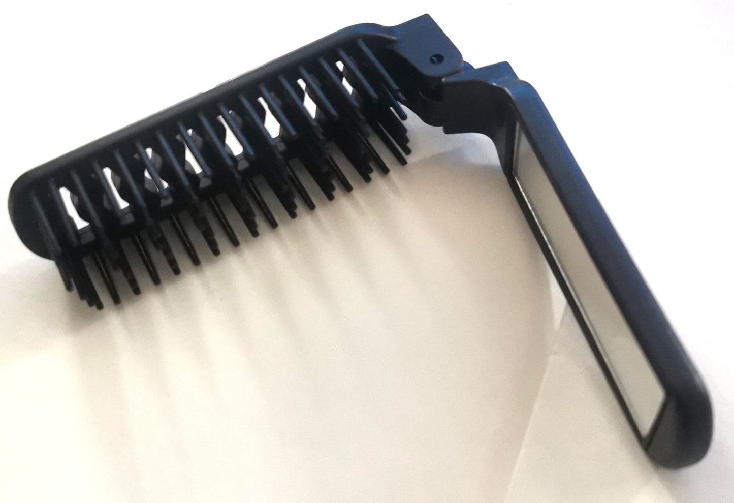 Pliable en une seule pièce avec petit portable pour brosses à cheveux et peignes