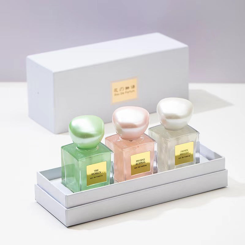 Parfums pour femmes et hommes pour des parfums pour femmes durables en trois parties