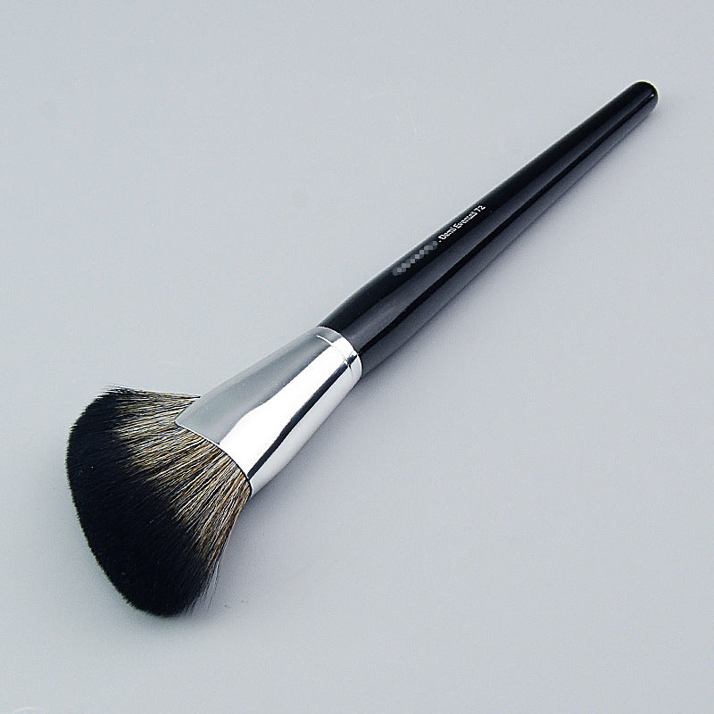 Fluffy Sickle With Lid Shading Brush Makeup Brushes Accessories