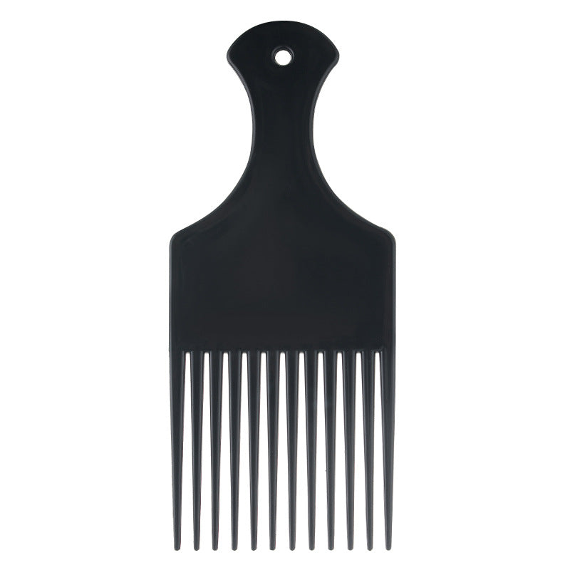 Pour les cheveux gras, choisissez de grandes brosses et peignes