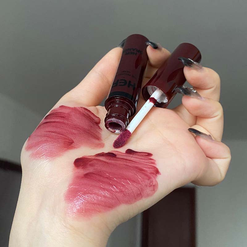 To Fade Film Forming Light Sensitive Lip Glosses