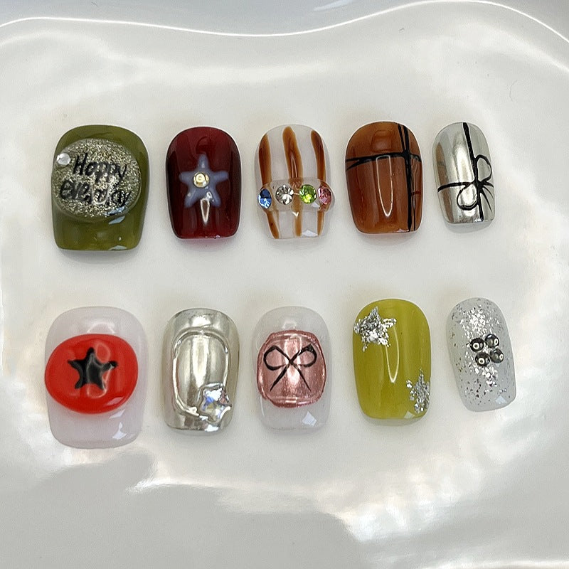 Nail Art fait main, élégant et glamour, avec de nouvelles finitions