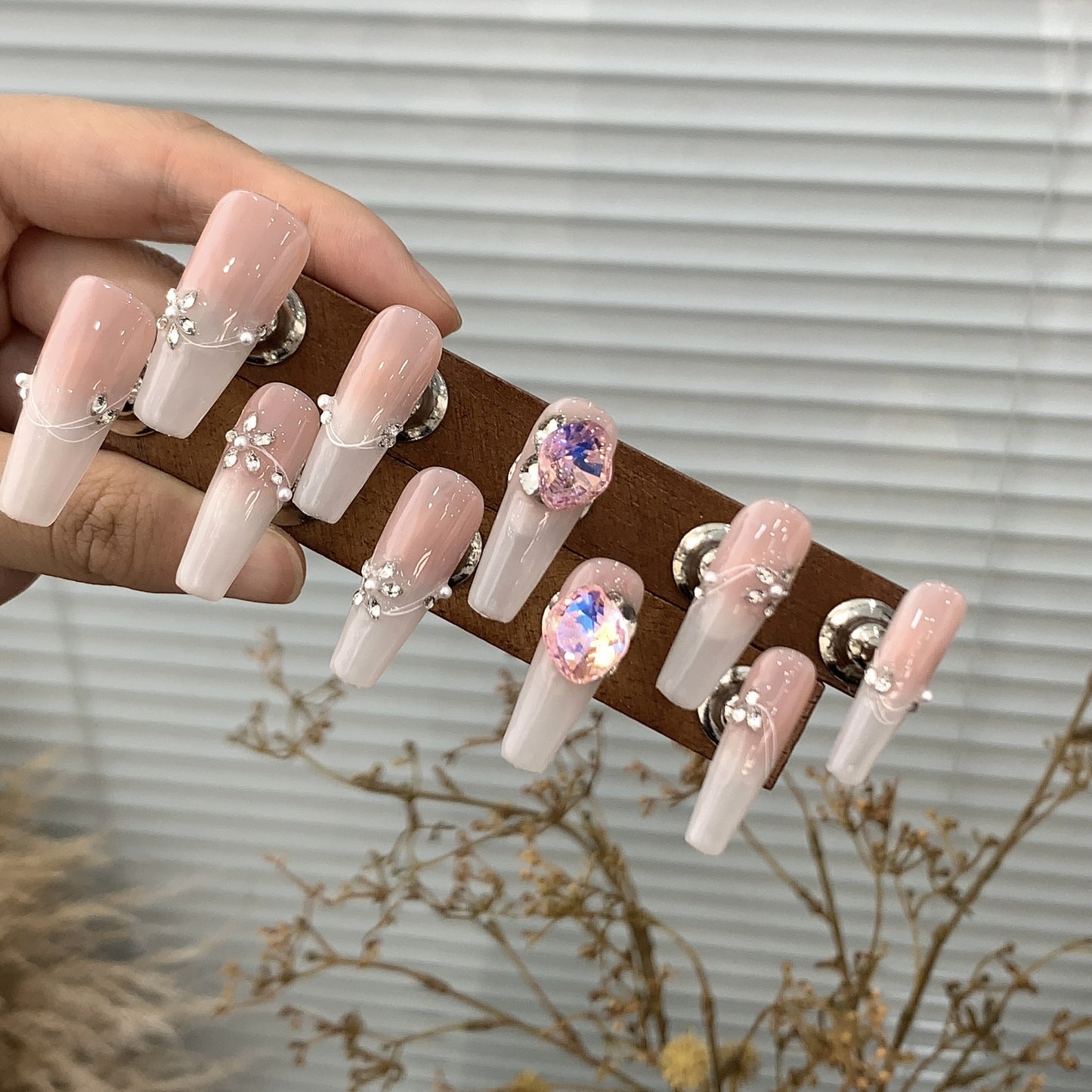 Luxury Series Handmade Wear Temperament Lady Nail Art