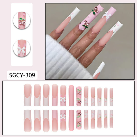 Nail art en forme de cerise avec nœud en diamant et usure de la pipe à eau