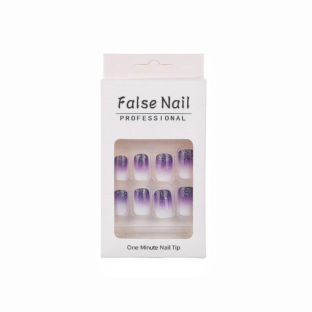 Nail Art dégradé violet coloré et rêveur