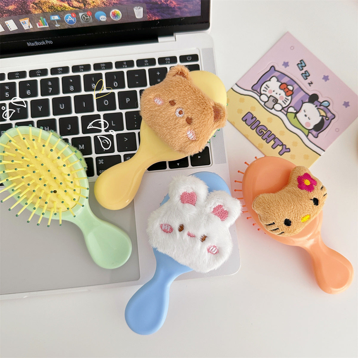 Brosses et peignes à cheveux en peluche en forme de petit lapin rose