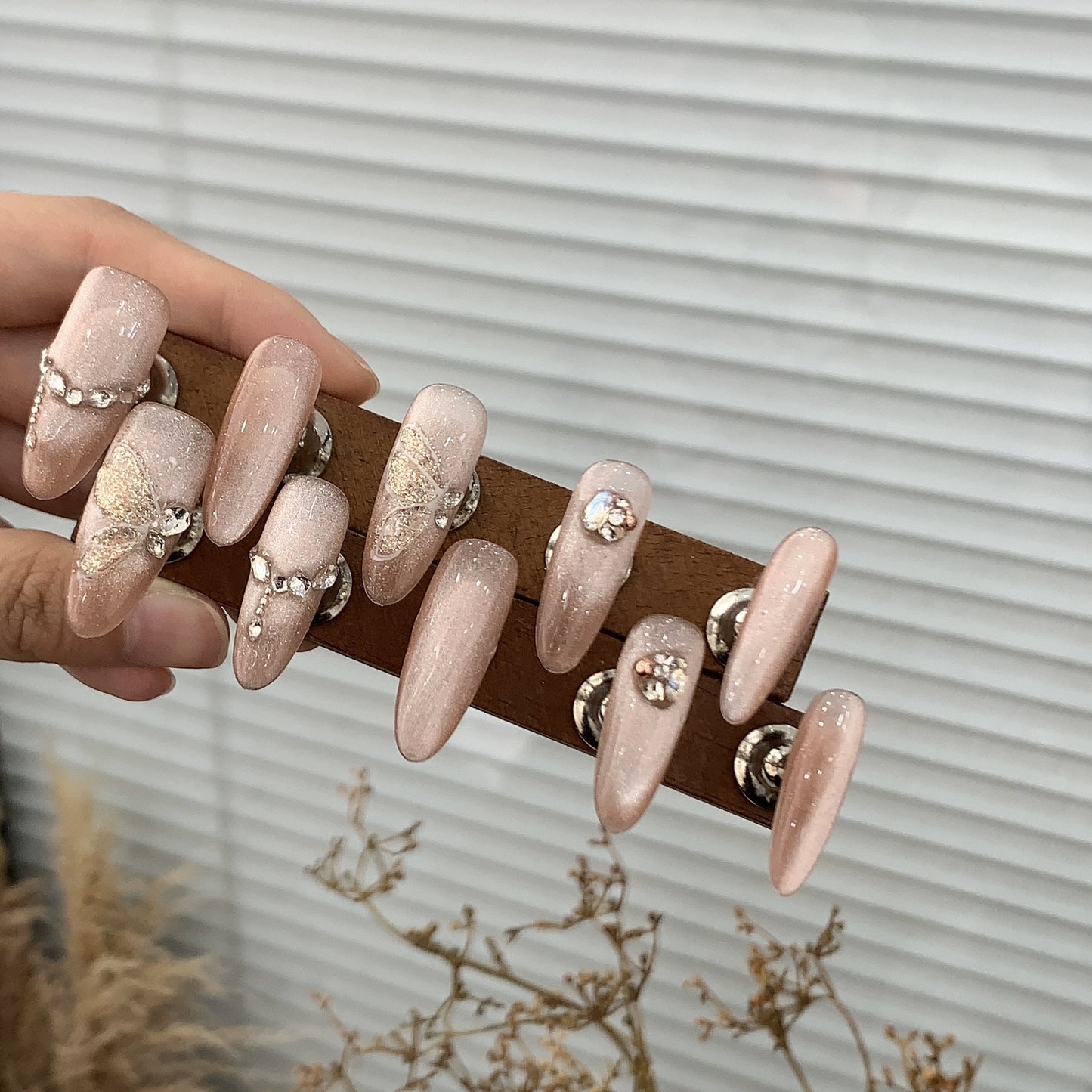 Luxury Series Handmade Wear Temperament Lady Nail Art