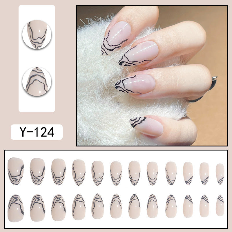 Faux ongles courts Wear Armor Nail Art