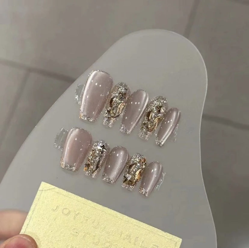 Pearly Cat's Handmade Wear White With Diamond Nail Stickers