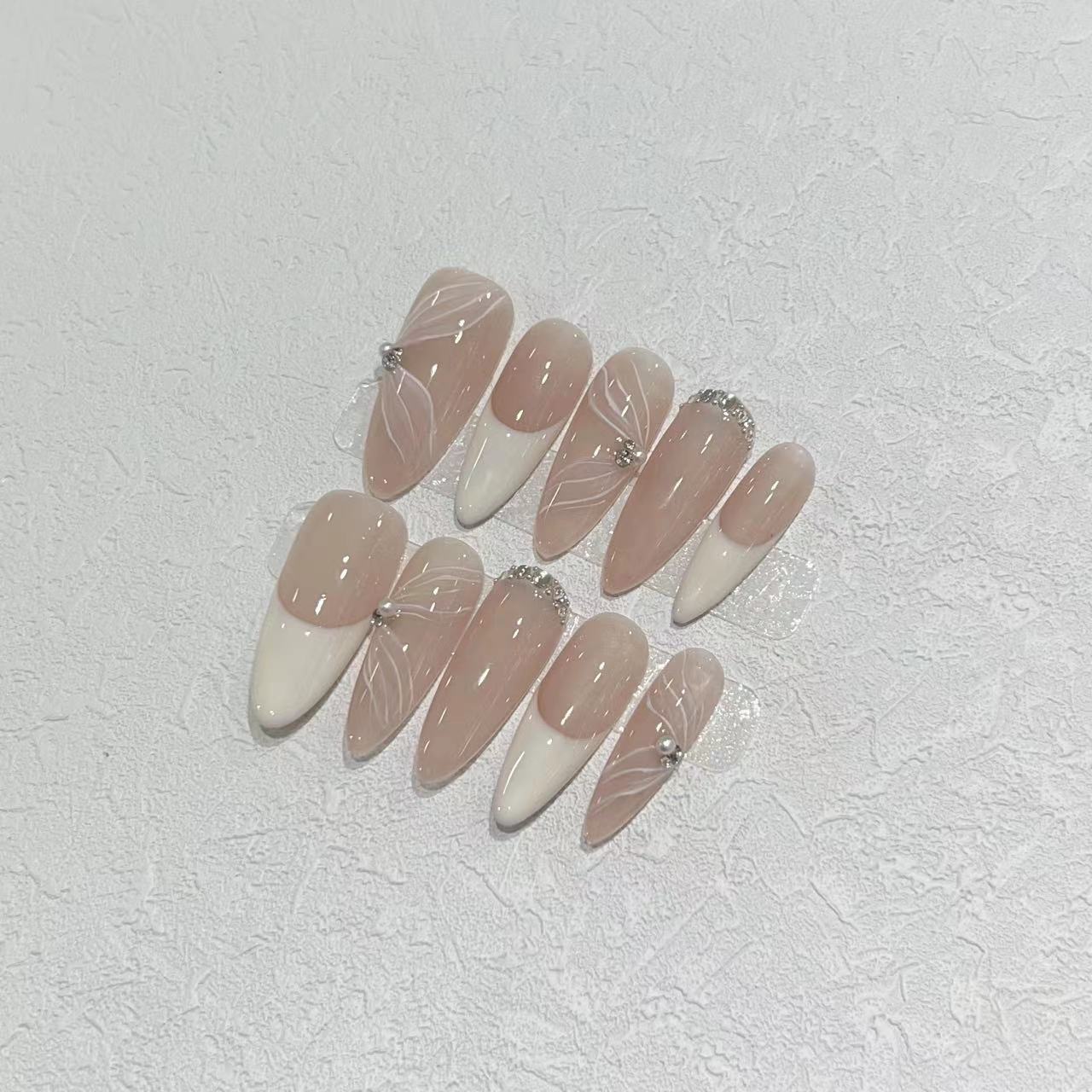 Collection Wear Autocollants pour faux ongles faits à la main